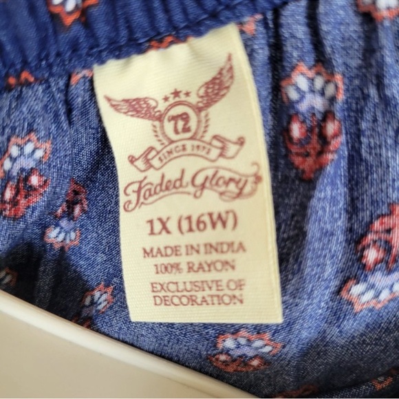 Faded Glory Peasant Tunic Blouse Woman 1X Plus Blue Rayon Paisley Boho
Mt2 - Picture 6 of 11